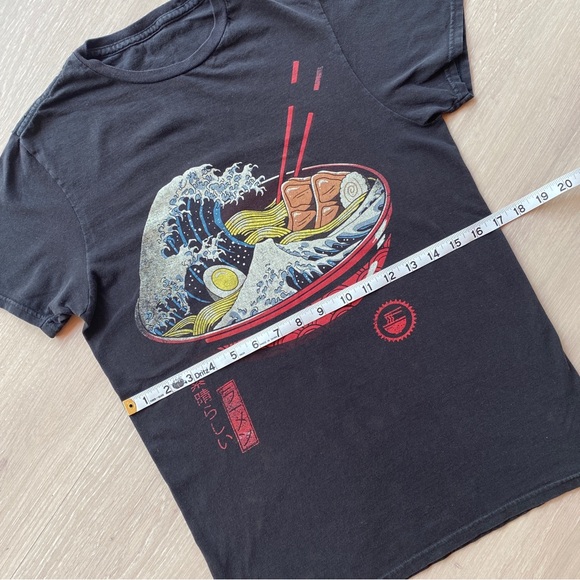Great Wave Ramen Graphic Tree Black Size S - Picture 2 of 5